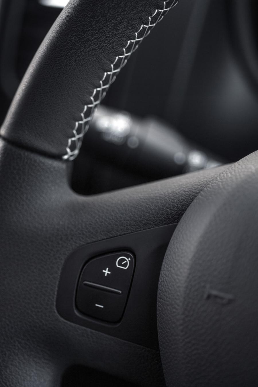 Детали интерьера Fiat Talento Van 2016 года  (UK) (фото 21 из 24)